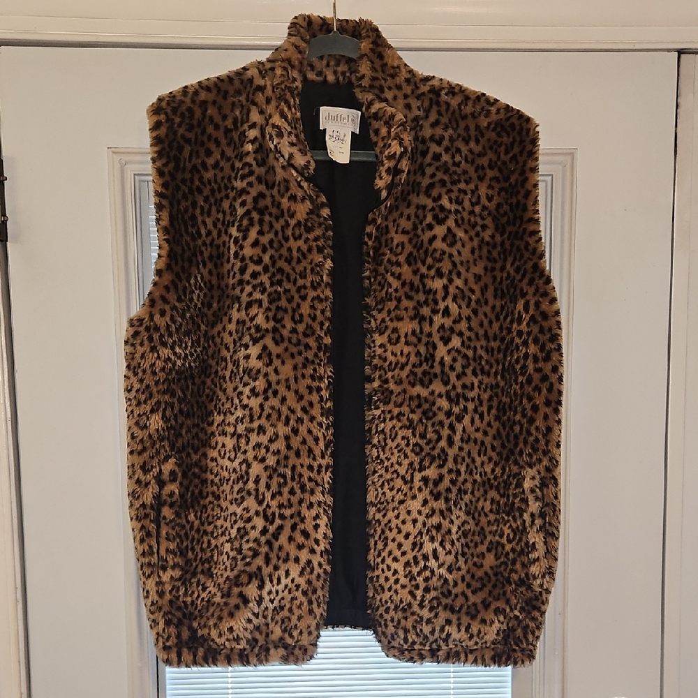 Stylish Leopard Print Faux Fur Vest